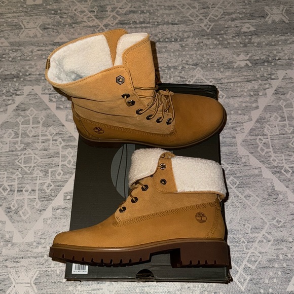 Timberlands - Picture 1 of 8